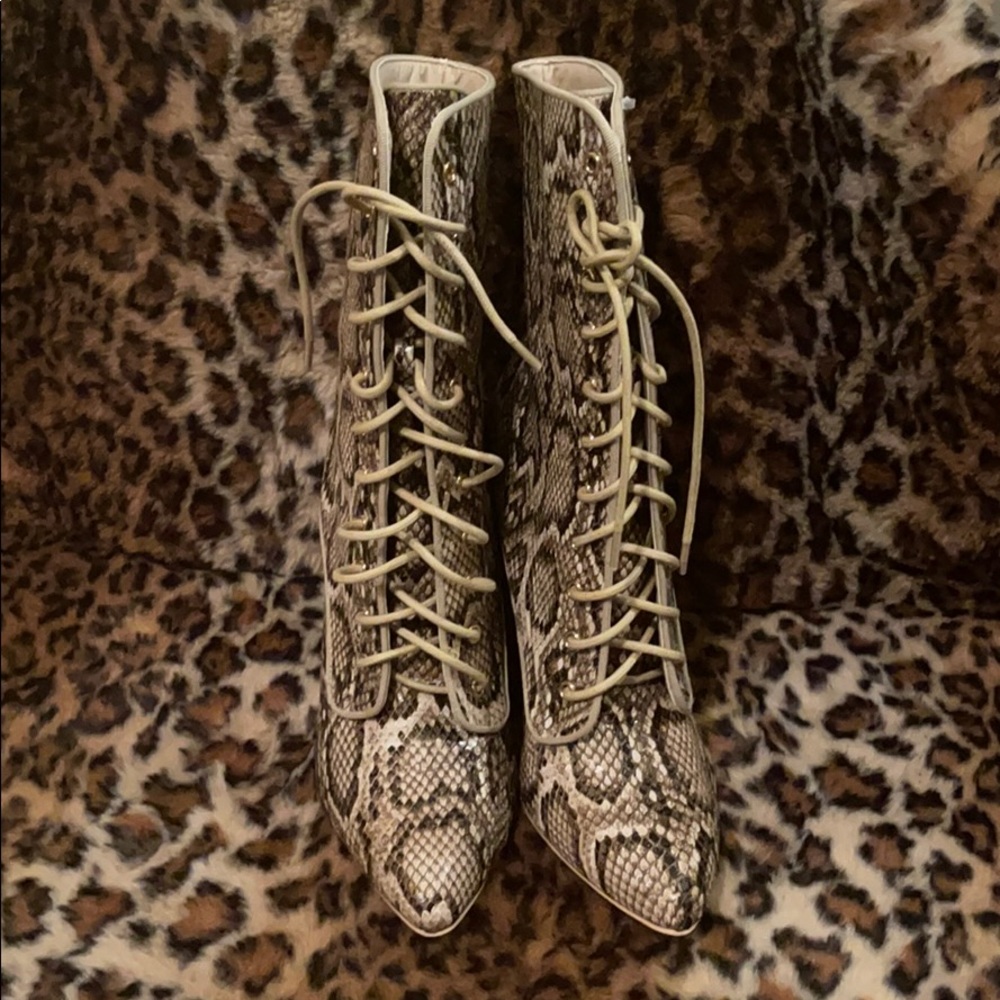 Fashionnova ankle boots